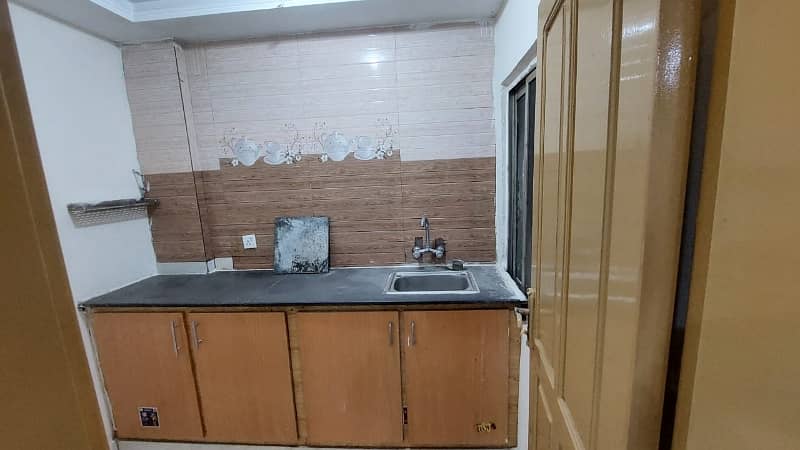 Flat 1 Bed TV Lounge Kitchen For Rent 6