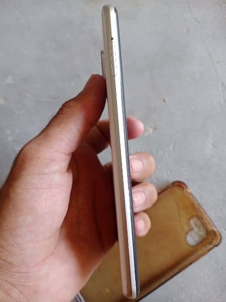 aquos r3 10 by 9 condition official pta  03188788019 WhatsApp number 3