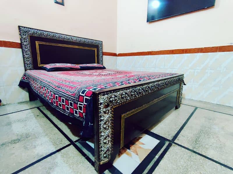 King Size Bed In very good condition 1