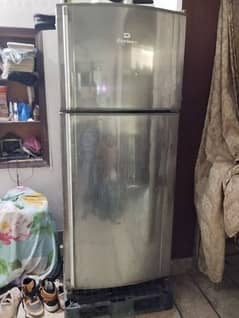 dawlance fridge full size working