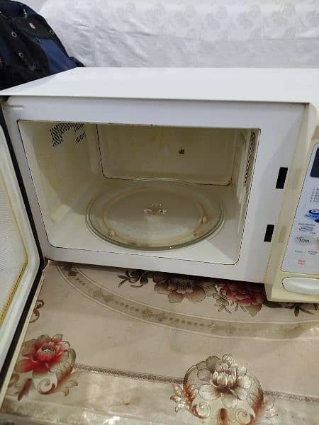Microwave Oven(Original Dawlance) 5