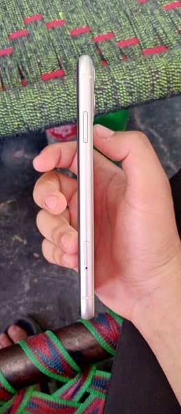 iPhone 11 (128) non pta phon 6