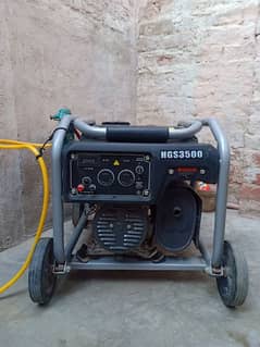 Hyundai Generator new 3kv 3kw with battery and gas kit.