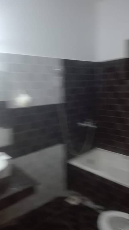 10 Marla Upper Portion For Rent In Wapda Town Phase-1 Lahore. 5