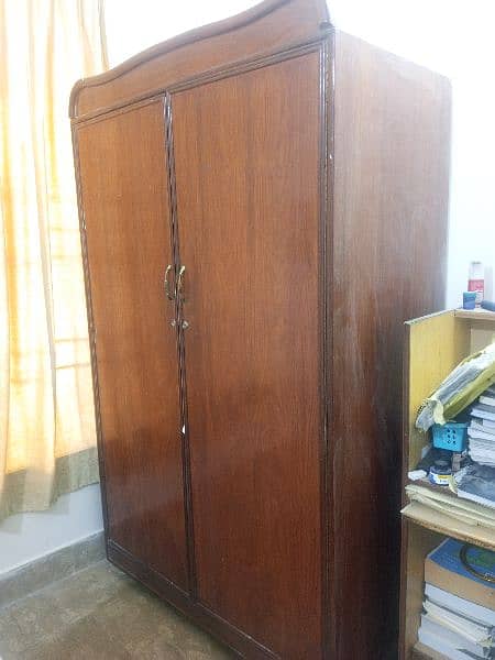 Wardrobe / Alimirah / Almari / Cupboard 0