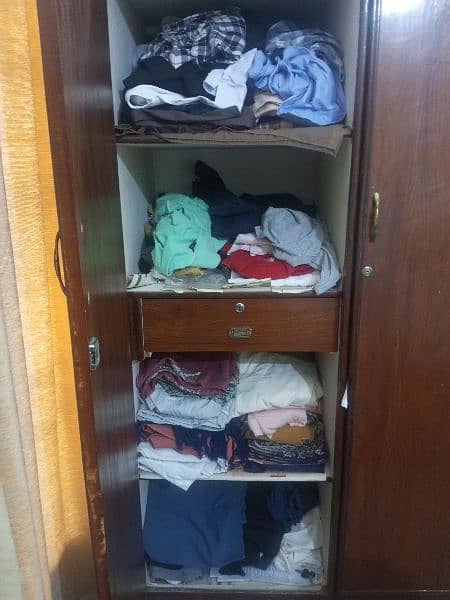 Wardrobe / Alimirah / Almari / Cupboard 2