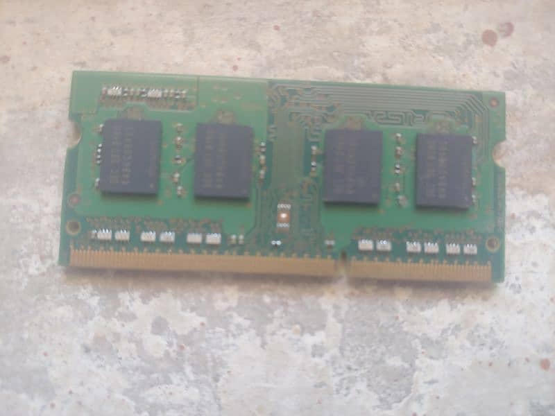 4 GB ram laptop 2