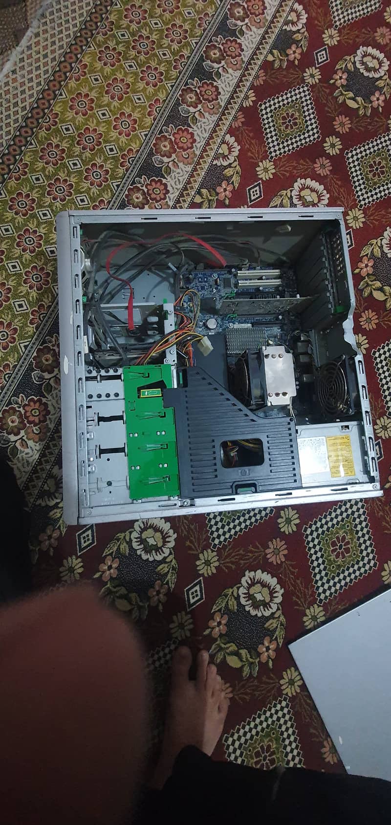 Hp xeon 400 with lcd mouse keyboard 1