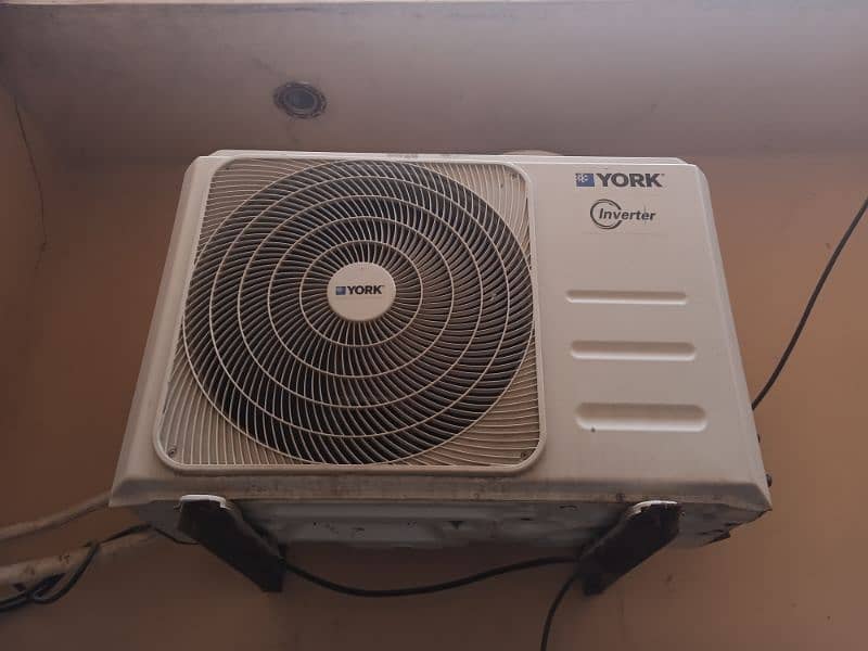 York 1.5 ton Split AC (Price is negotiable) 2