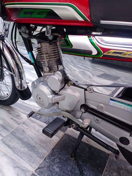 Honda 125cc 23modal (special edition SALF START) Islamabad register 2
