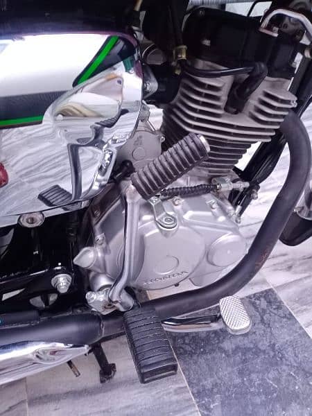 Honda 125cc 23modal (special edition SALF START) Islamabad register 3