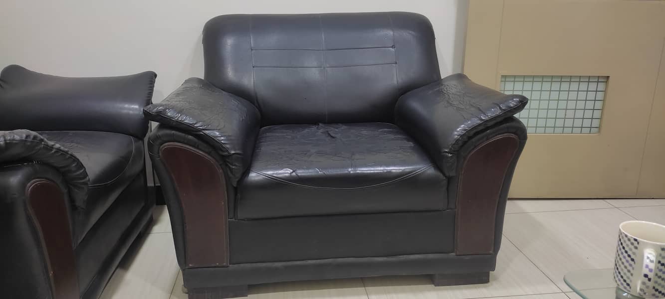 5 seater office sofa black color good condition in  30000 2