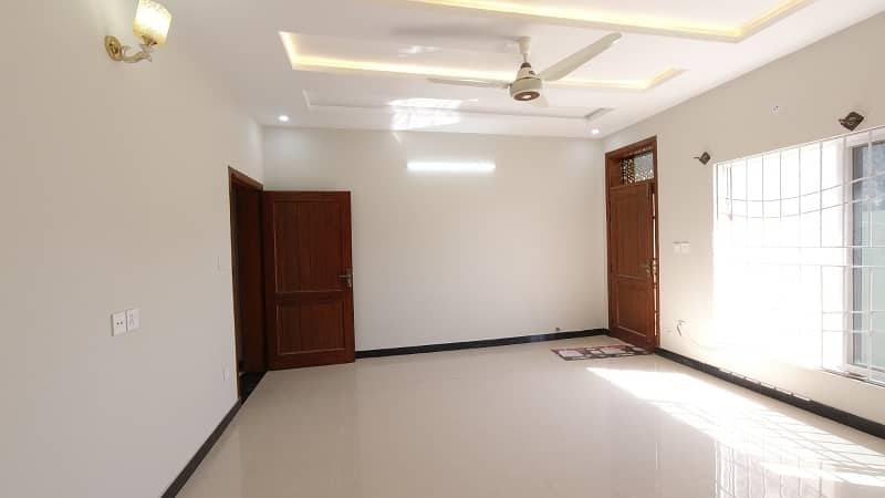 Brand New Ground Portion For Rent In G15 Size 12 Marla Near To Mini Commercial Five Options Available 5