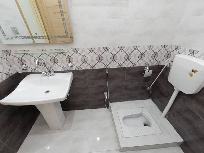 Upper Portion For Rent in G15 size 7 Marla Near to markaz best location five options available 3