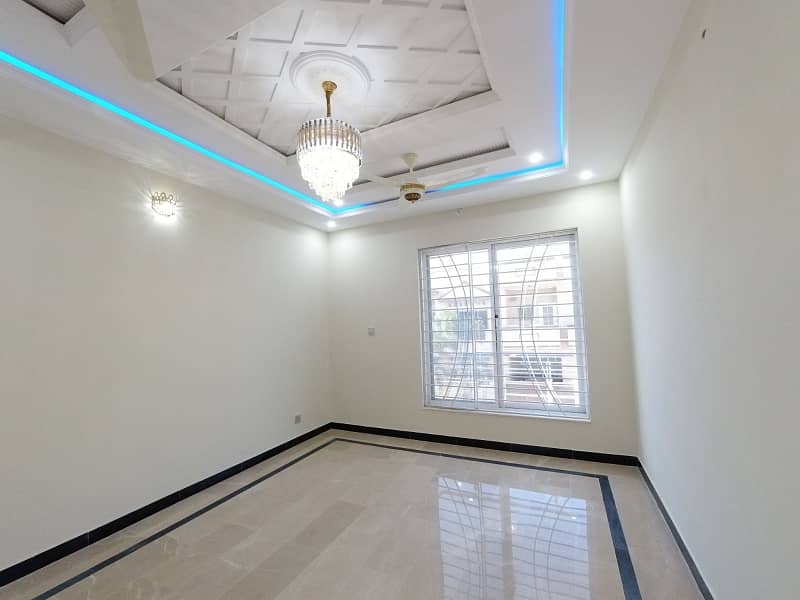 Upper Portion For Rent in G15 size 7 Marla Near to markaz best location five options available 7