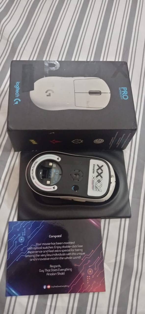 LOGITECH G PRO X SUPERLIGHT Gaming Mouse (White) 2