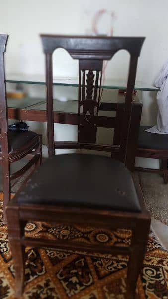 Used dinning table (6 chairs) in Rs: 15,000 7