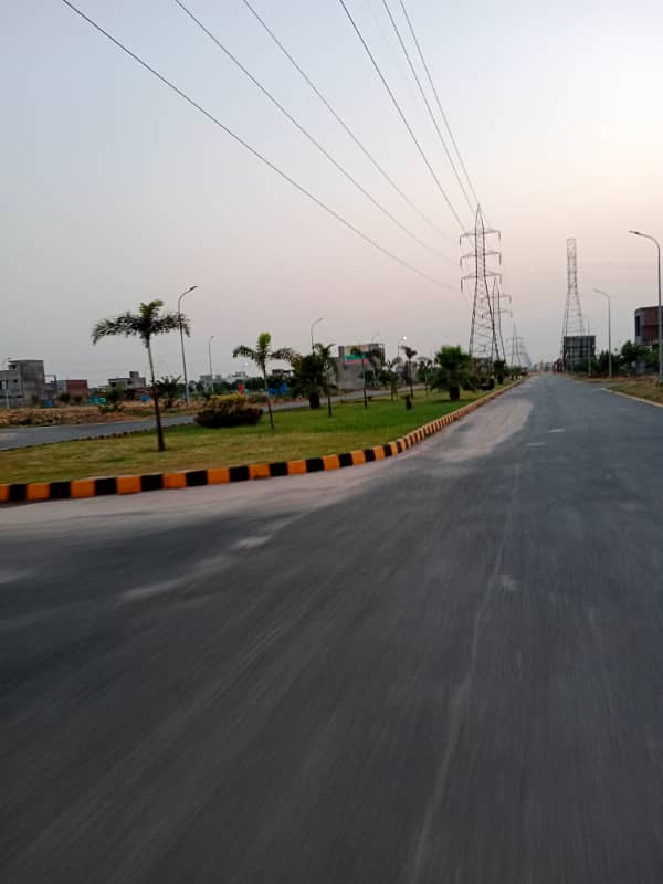 1 Kanal Plots Available For Sale In Lahore Motorway city Q And T block OZONE MARKETING 7