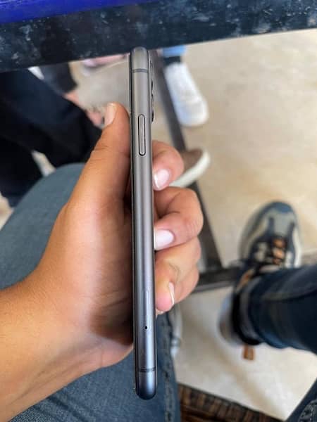 Iphone 11 PTA APPROVED 128 GB 2