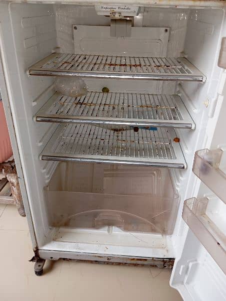 dawlance fridge for sale 3