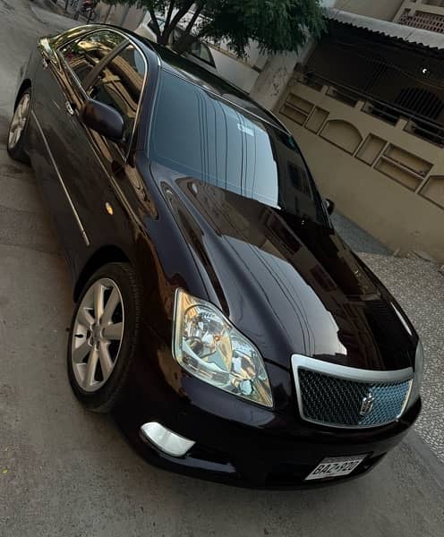 Toyota Crown 2004 Royal saloon 3