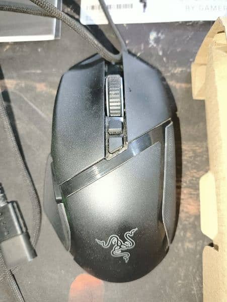 RAZER BASILISK V3 GAMING MOUSE 2