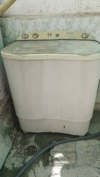 haier washing machine ( washing + dryer) 1