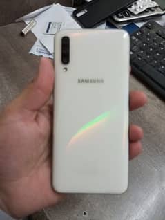 Samsung A50 4/128 in Very good Condition