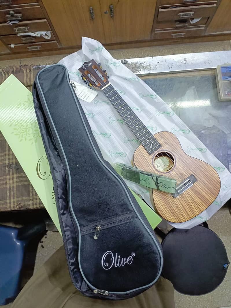 Ukulele of Olive Brand with Package - Made of Plywood and Rosewood 1