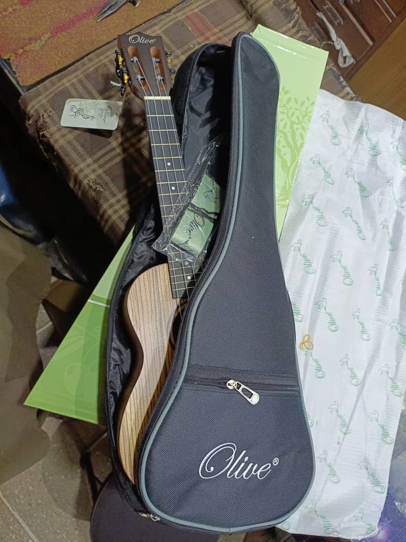 Ukulele of Olive Brand with Package - Made of Plywood and Rosewood 2