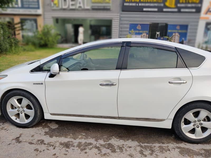 Toyota Prius model 2012 registration 2016 7