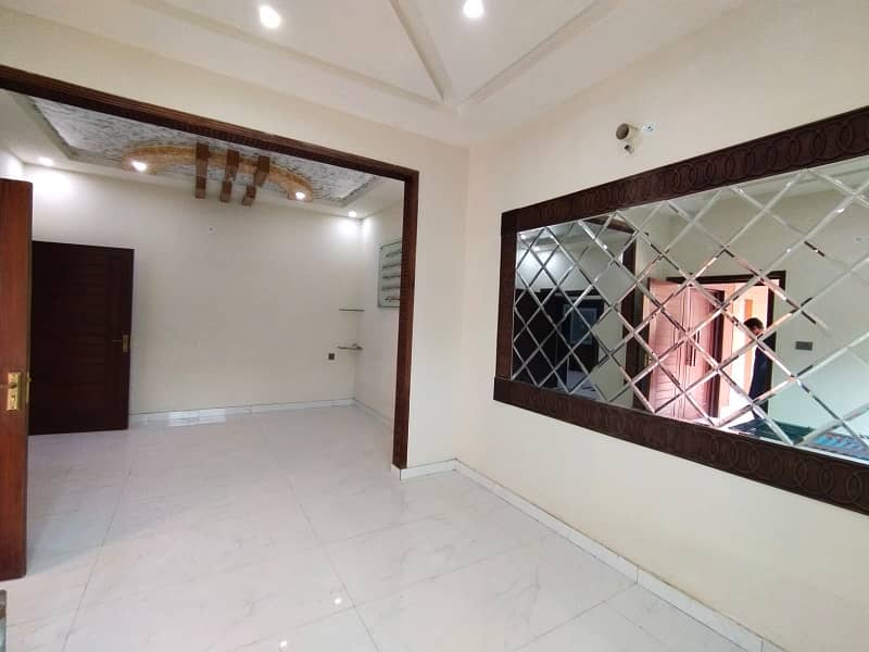 10 Marla Brand New House For Sale TNt Colony Santayana Road Near Rifha University Faisalabad 7