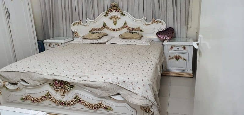 I am selling my bed set 2