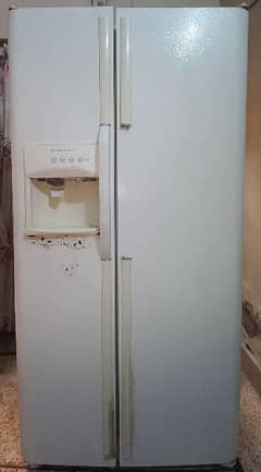 Frigidaire (Refrigerator)
