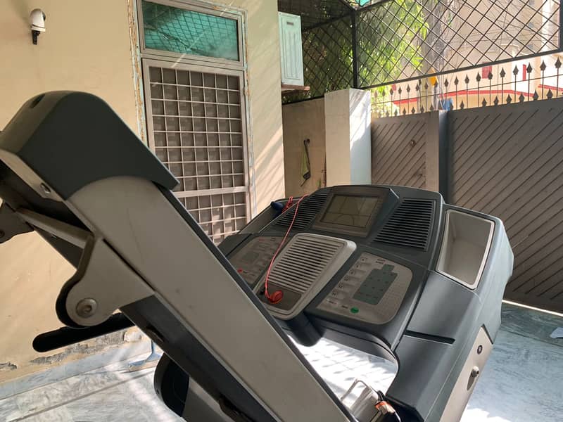 Foldable Electric Treadmil 6