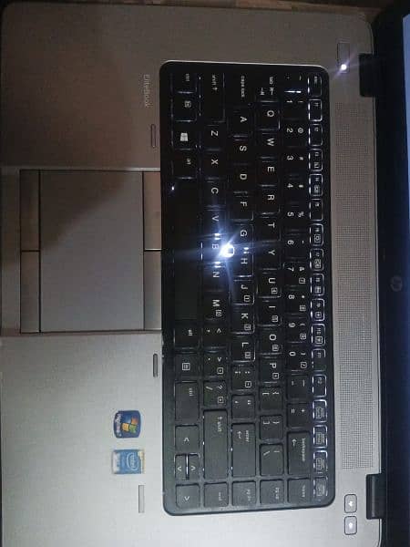 HP core i5 5 generation 1