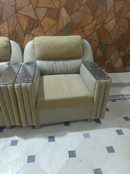 sofa's with good condition up for sale 5