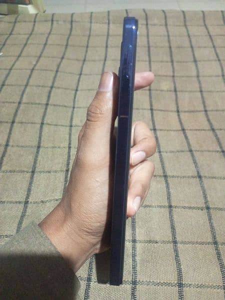 infinix hot 40i 8+8/128 3