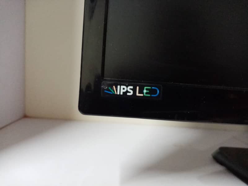 LG 24 Inches IPS LED 4