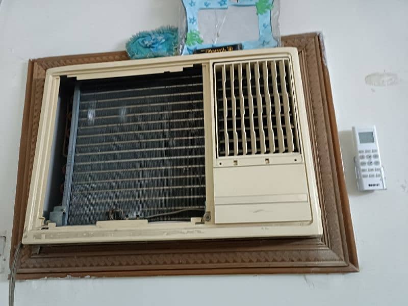 window air conditioners ( 5 available) 1