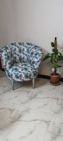 Luxury Sofa / chairs ( Urgent sale ) 1