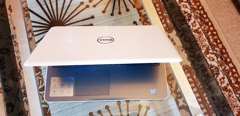 Laptop DELL i5, 7th Gen | GPU | DDR4 | Slim, Stylish 3