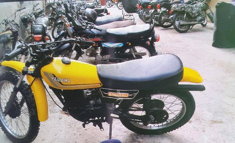 Yamaha DT 100 Enduoro 0