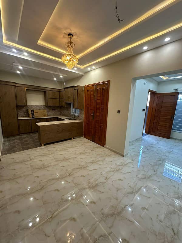 Outclass Luxury Brand New 5 Marla house for Sale 1