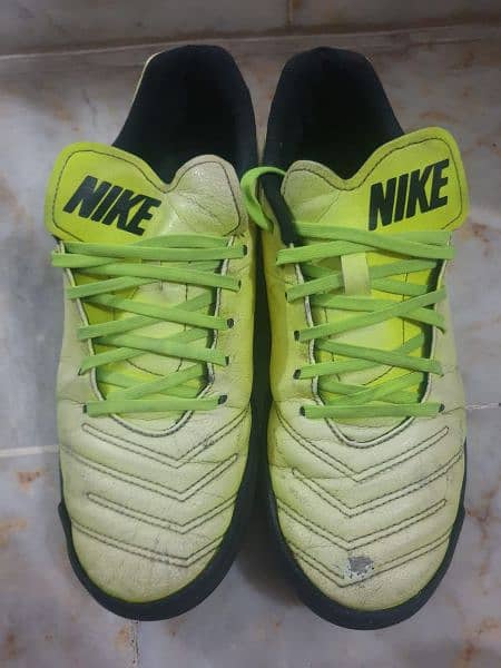 Nike tiempo grippers (football shoes) 0