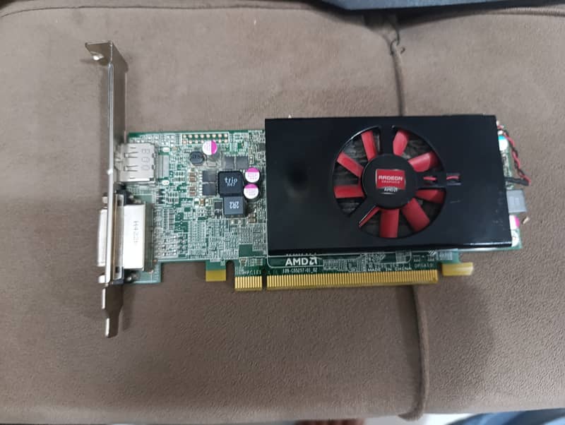 Dell AMD Radeon hd 8570 2