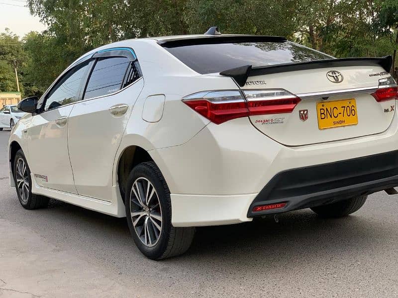 Toyota Corolla GLI 2018 Automatic 1