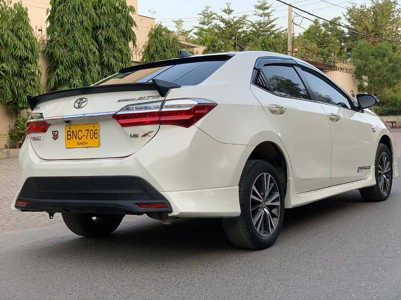 Toyota Corolla GLI 2018 Automatic 5