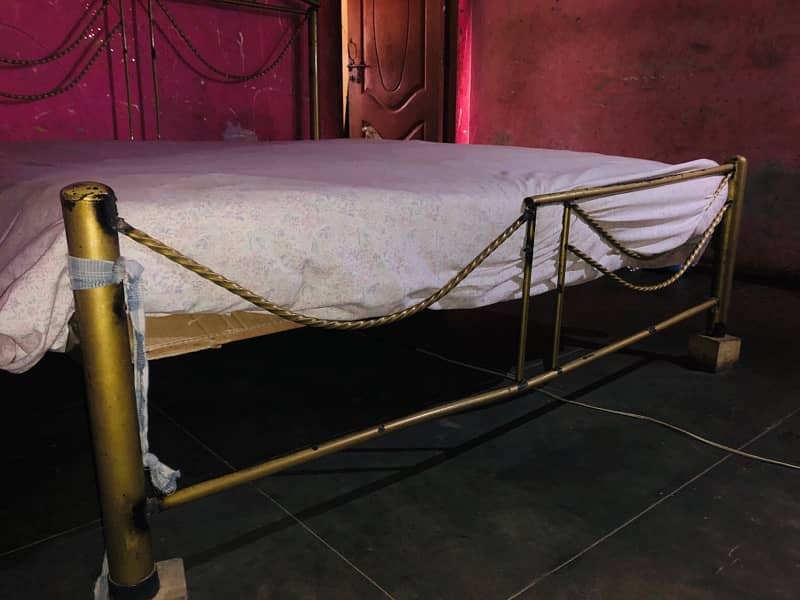 Iron bed little bit damage Rs. 10,000 with mattress 2