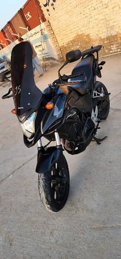 Honda CB400x 2014 paid nahi hai